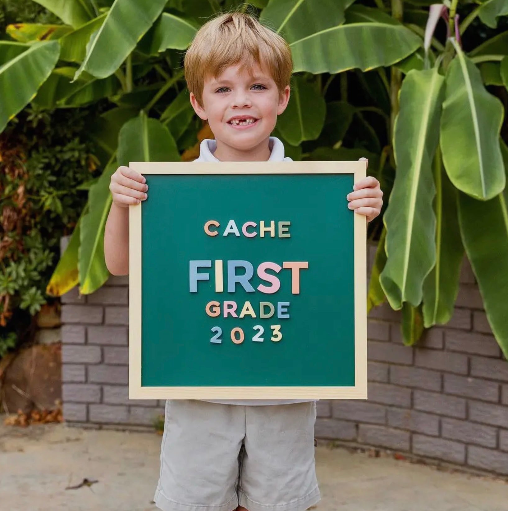 15x15 Green Magnetic Chalkboard
Featuring a durable metal surface and solid wood frame, they&