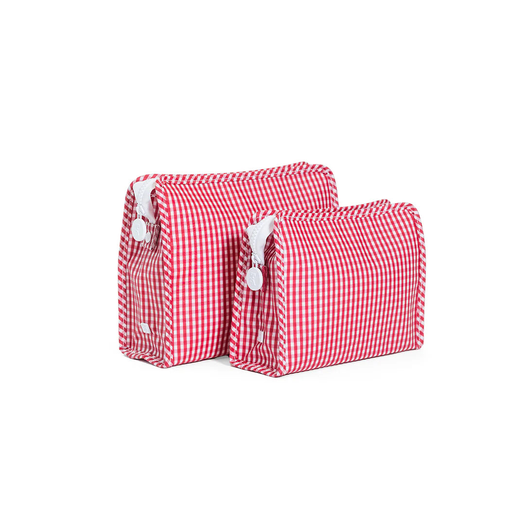 Our best-selling Roadies are our BFFs in the pouch world! This print is available in 3 sizes, our Large Roadie is made with a thin Eco-friendly matte coating, an inside slip pocket and exterior snap open zip tabs for a wider opening and an easier access.