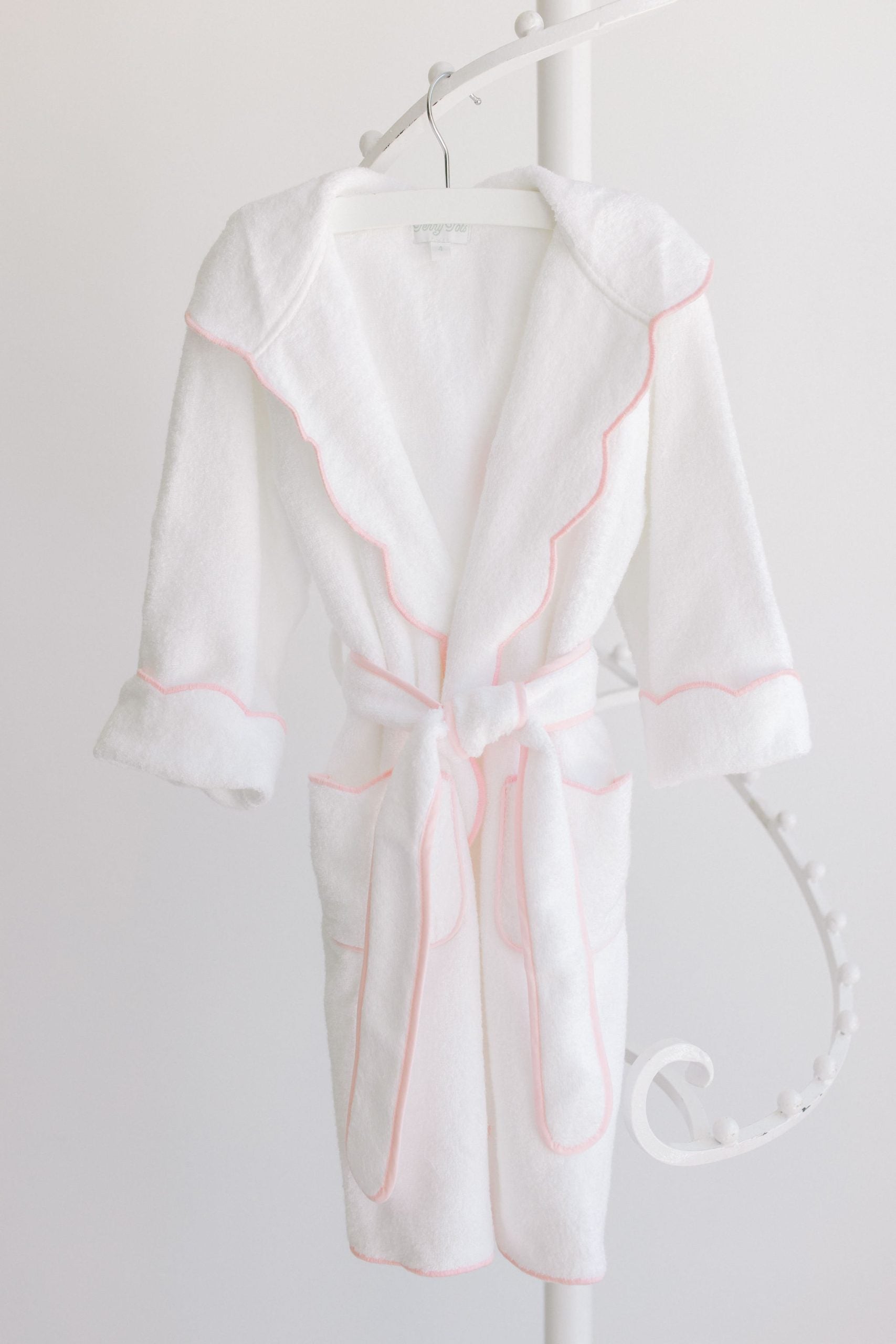 Pink Scallops Bathrobe